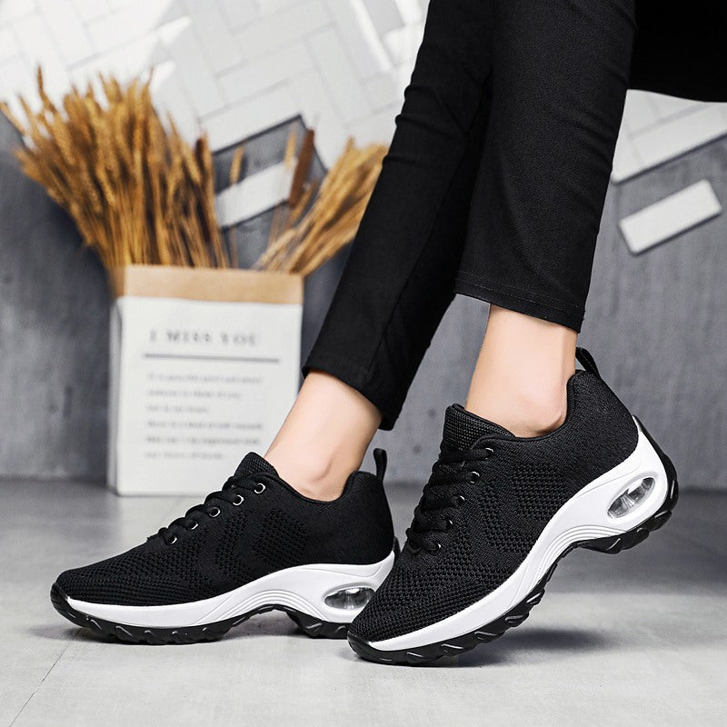 Women Mesh Sneakers.