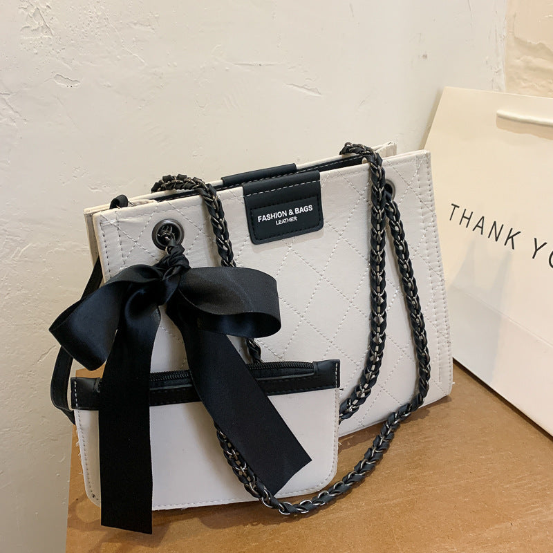 Embroidered Thread Tote Chain Handbag