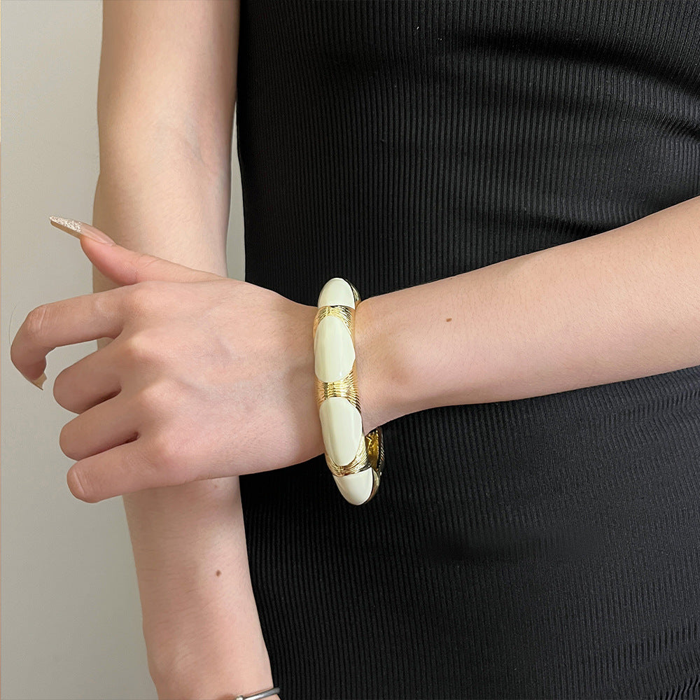 French Retro Oval Black Gold Enamel Bracelet
