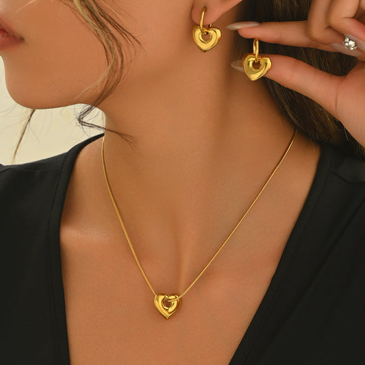 Luxury Lxalry 18K Gold Plated Hollow Heart  Hypoallergenic Necklace