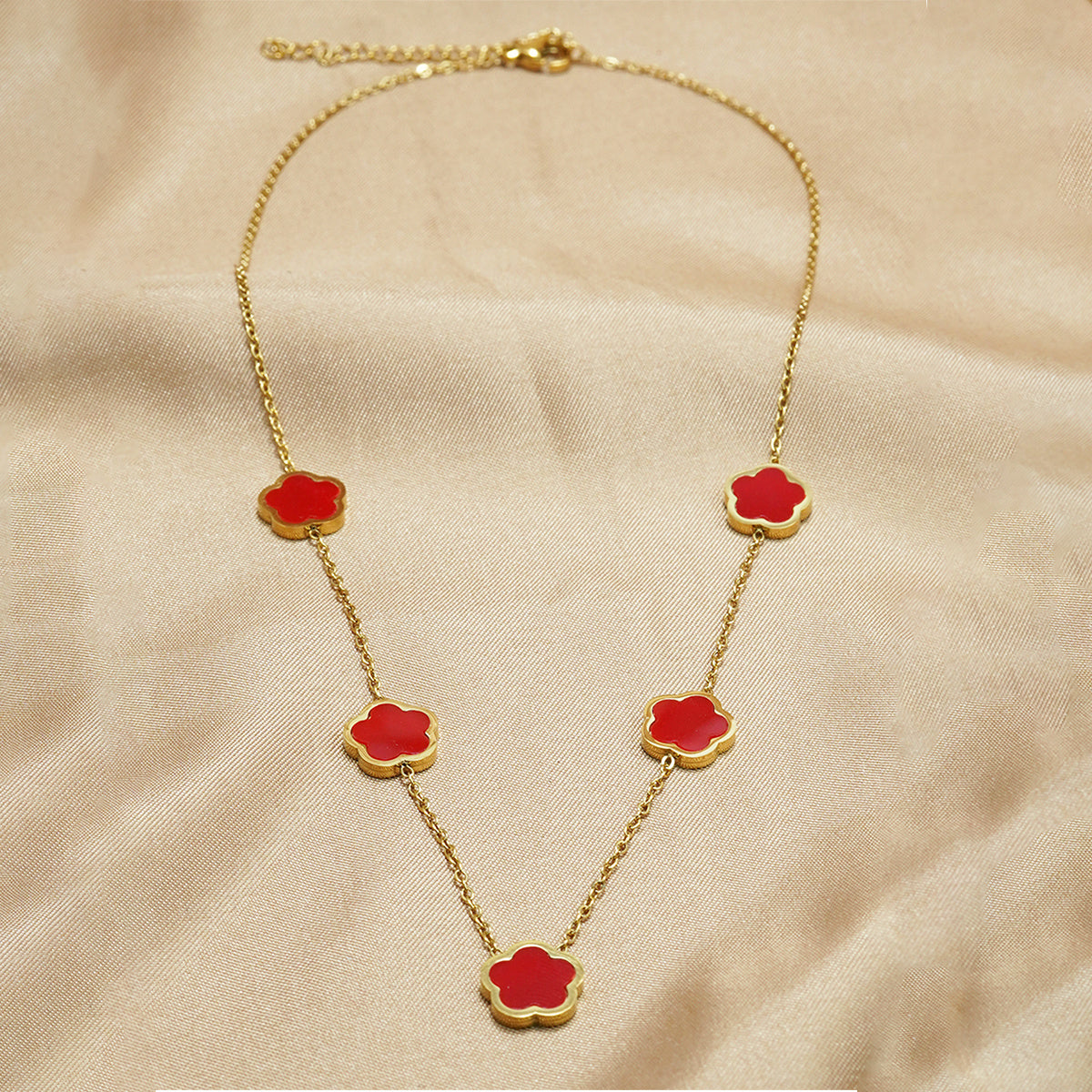 Lxalry 18K Gold Plated Five Leaf Clover Necklace